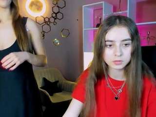 Live webcam model akkura-fizy on Soda Cams