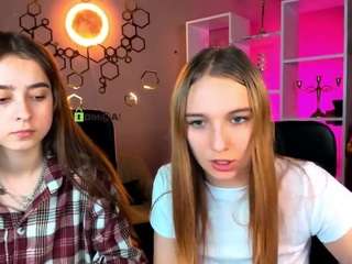 Live webcam model akkura-fizy on Soda Cams