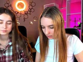 Live webcam model akkura-fizy on Soda Cams