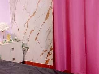 This model is live right now. caseymorgan