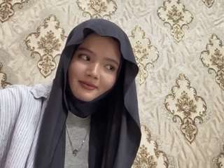 fayezaborski's CamSoda show and profile