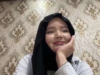 fayezaborski's CamSoda show and profile