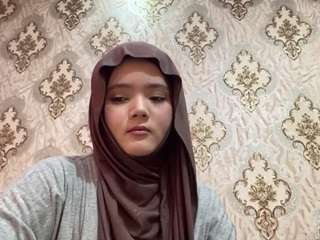 fayezaborski's CamSoda show and profile