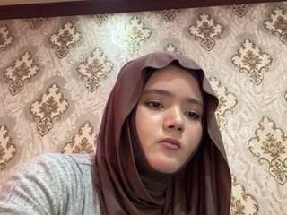 fayezaborski's CamSoda show and profile