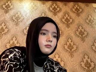 fayezaborski's CamSoda show and profile