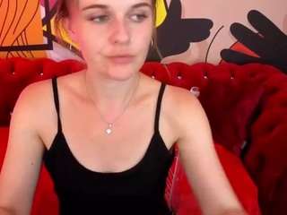 MaribelRiverr live webcam show