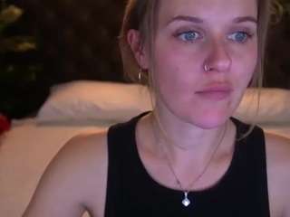 MaribelRiverr live cam preview