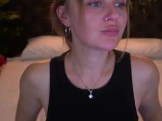 MaribelRiverr live cam preview