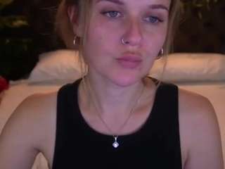 MaribelRiverr live cam preview