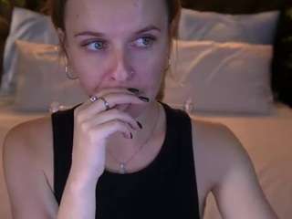 MaribelRiverr live cam preview