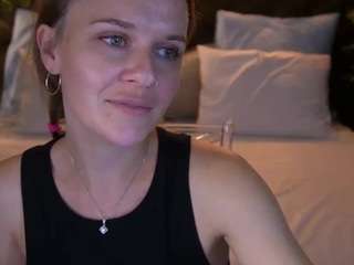 MaribelRiverr live cam preview