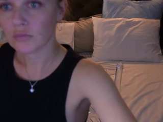 MaribelRiverr live cam preview