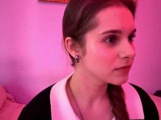 qianagasmen's CamSoda show and profile