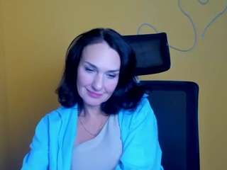 rosieroseee Live Webcam on CamSoda