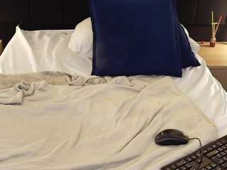 liaamonroe Live Webcam on CamSoda