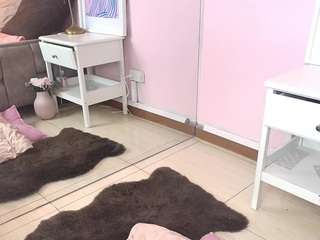 madiwalkr Deepthroat live webcam