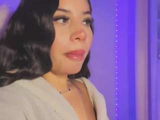 sofiaa18's CamSoda show and profile