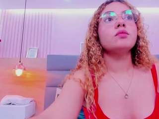abril-dolly Erotic dance live webcam