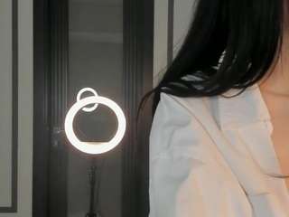 julianneedgman Live Webcam on CamSoda