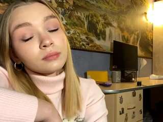 lucieyamamoto webcam