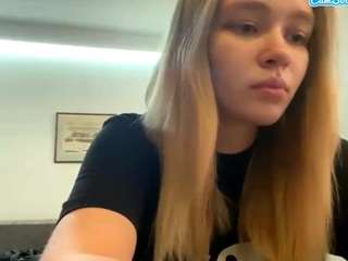 lucieyamamoto webcam