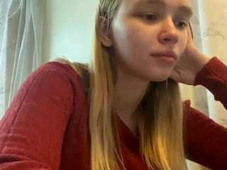 lucieyamamoto, female webcam model,  years old, on live webcam