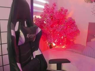 Live cam show with lyrablack