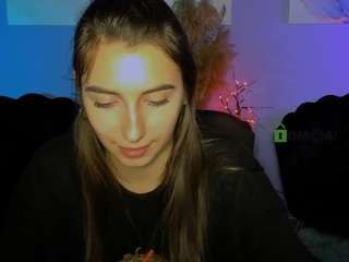 mila-firee Live Webcam on CamSoda