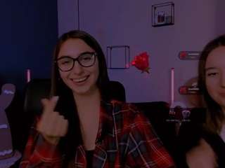 mila-firee's CamSoda show and profile