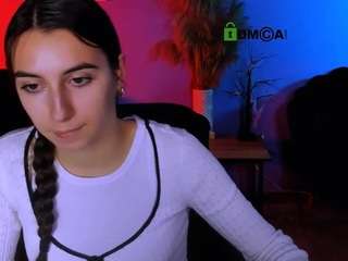 mila-firee Live Webcam on CamSoda