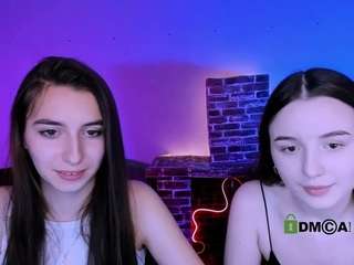 mila-firee Live Webcam on CamSoda