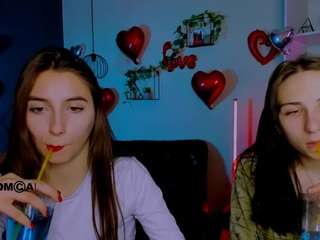 mila-firee's CamSoda show and profile