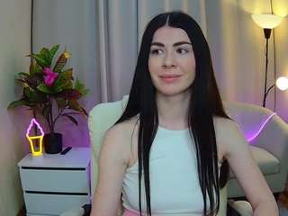 le modèle milasecretss est en webcam porno dans un show sur le site camsoda, il possède les tags suivants: black hair,brown eyes,erotic dance,fingering,flashing,full nudity,normal,striptease,hd,milf