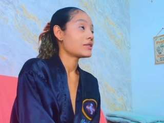 sofiaalittleglee's profile image