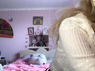 veliaroyals webcam