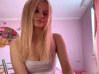 veliaroyals live webcam show