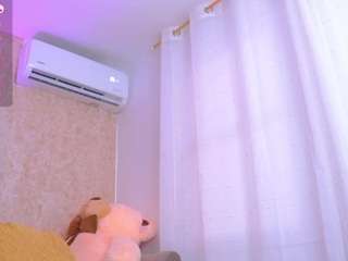 abbyyur's CamSoda show and profile