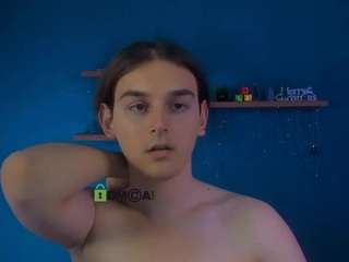 adrian-hart Live Webcam on CamSoda