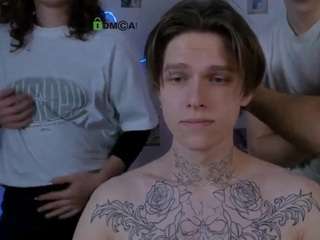 adrian-hart's CamSoda show and profile