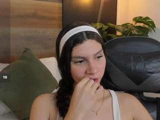 cloee-20 Erotic dance live webcam