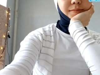 Live webcam model coraliepartington on Soda Cams