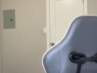 cuvribaby's CamSoda show and profile