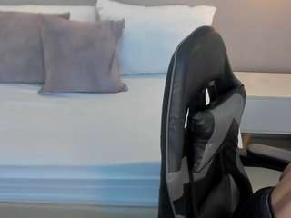 fiorella-18 Live Webcam on CamSoda