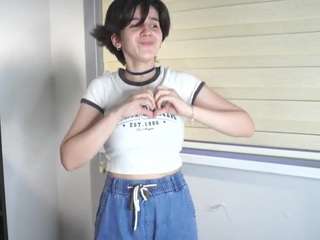 geneviveginanni Live Webcam on CamSoda