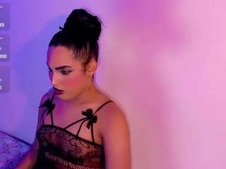 isabella-hot