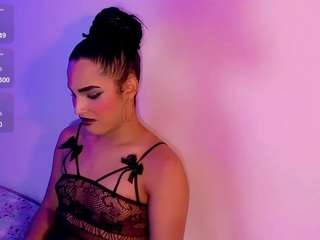 isabella-hot
