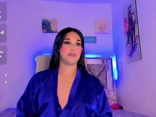 isabella-hot