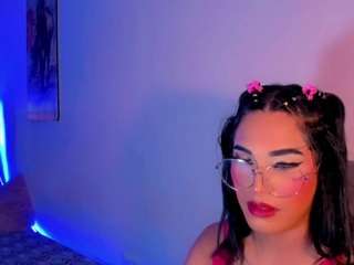 isabella-hot