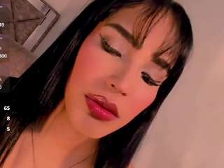 isabella-hot