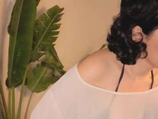 Live webcam model lumiyume on Soda Cams